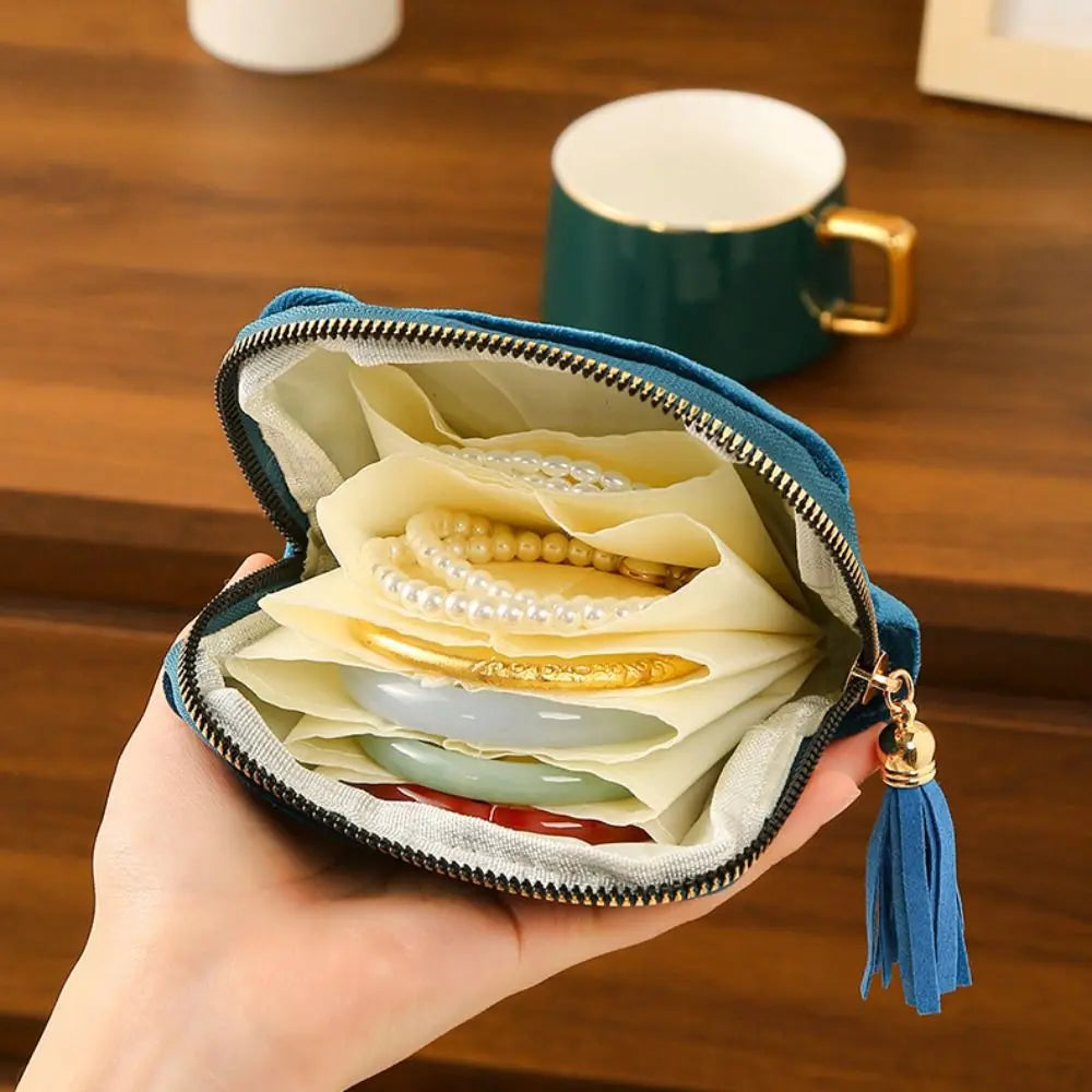 6-Layer Portable Jewelry Storage Bag – Anti-Scratch Zipper Jewelry Storage Bag PLUSH