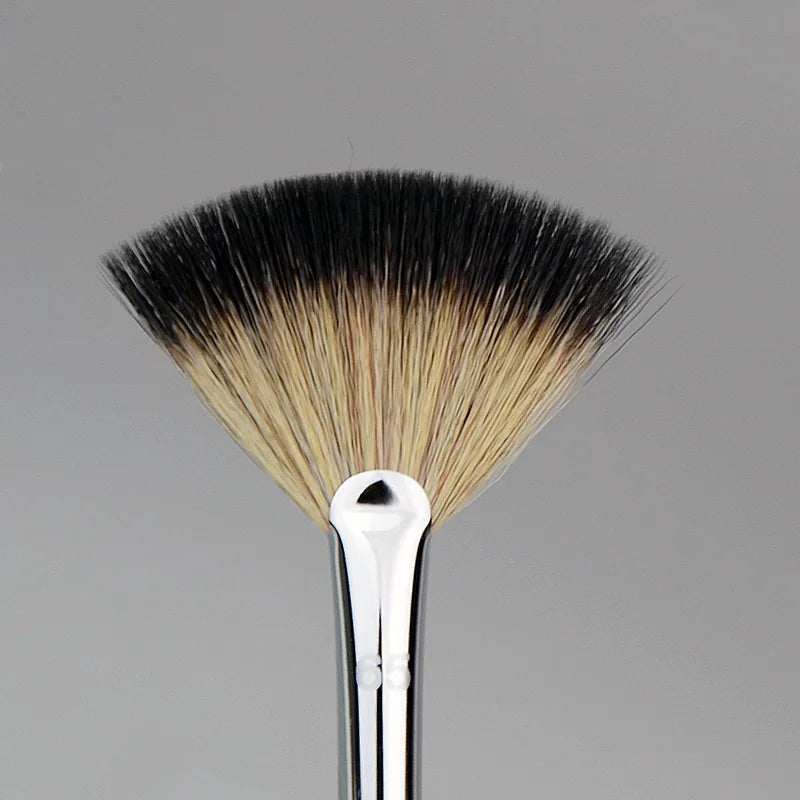 PRO Fan Brush #65 – Powder, Bronzer & Illuminator Makeup Brush Makeup Fan Brush PLUSH