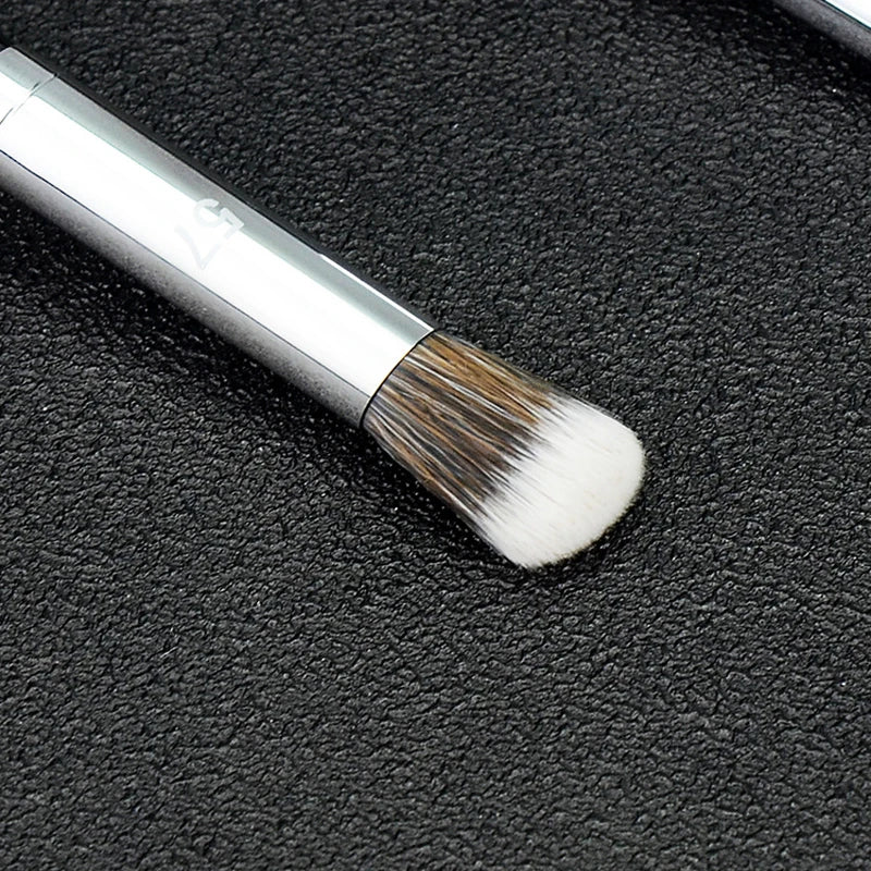 PRO #57 Round Concealer Brush – Vegan Synthetic Buffing Brush Concealer Makeup Brush PLUSH