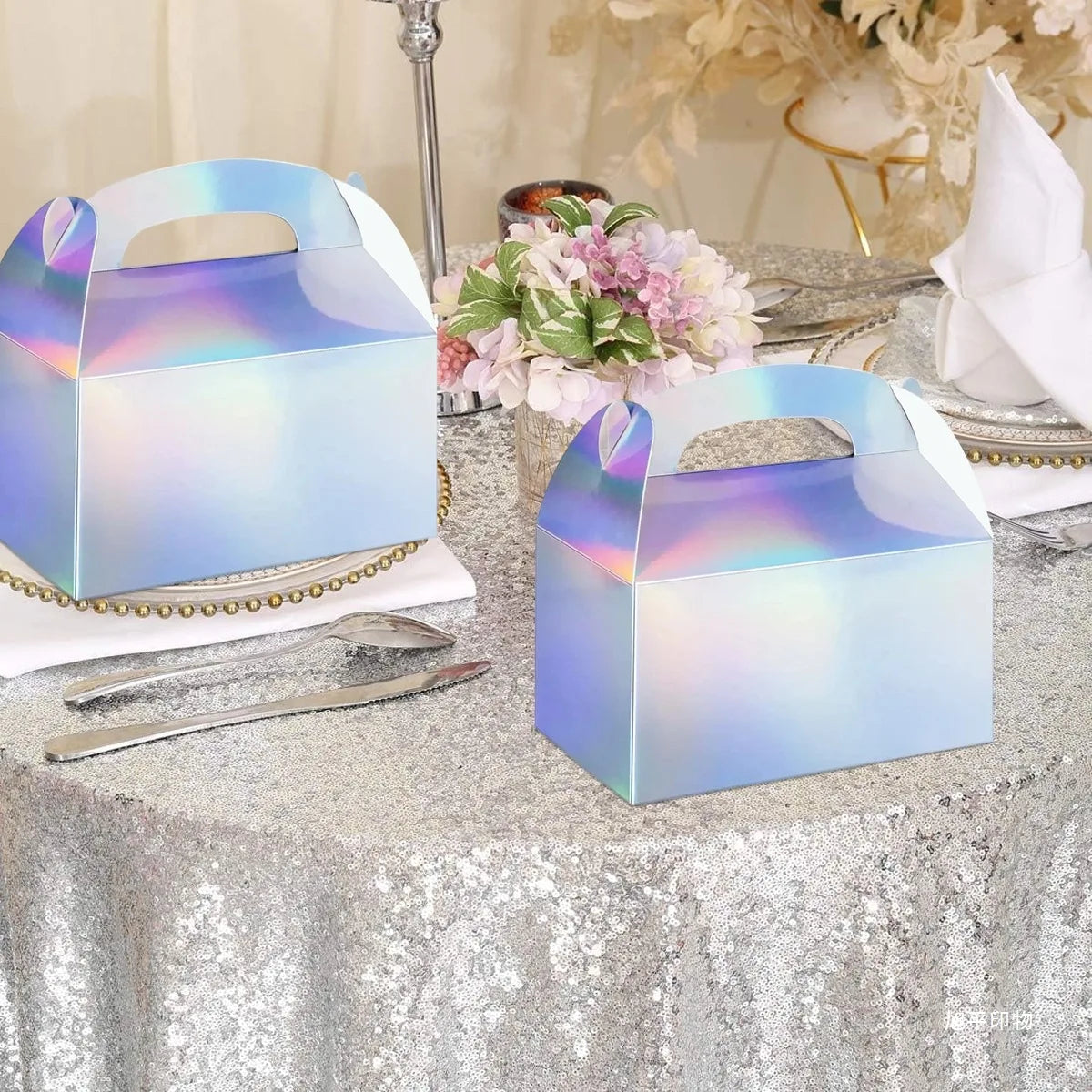 Silver Laser Paper Gift Boxes for Jewelry, Candy & Cosmetics Gift Packaging Box PLUSH