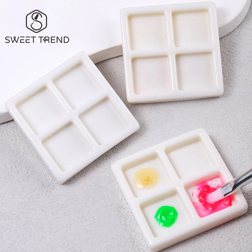 3pcs 4-Grid Nail Color Palette – Gel Polish Mixing & Storage Nail Art Palette PLUSH