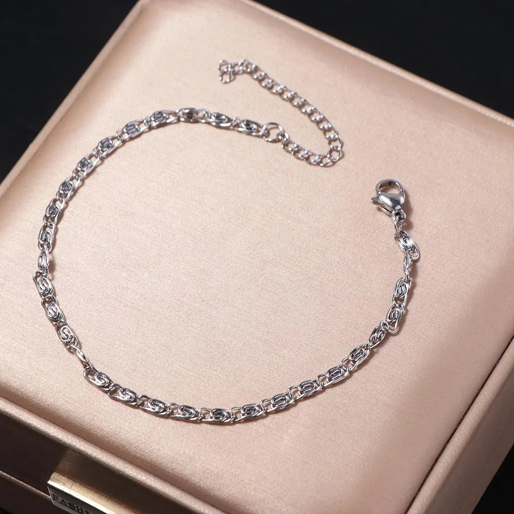 Minimalist Paper Clip Chain Bracelet – Gold & Silver Women's Chain Link Bracelet PLUSH