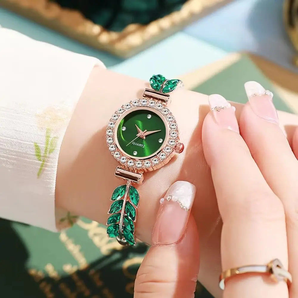 Women's Slim Rhinestone Leaf Quartz Watch – Adjustable Strap Women's Quartz Watch PLUSH