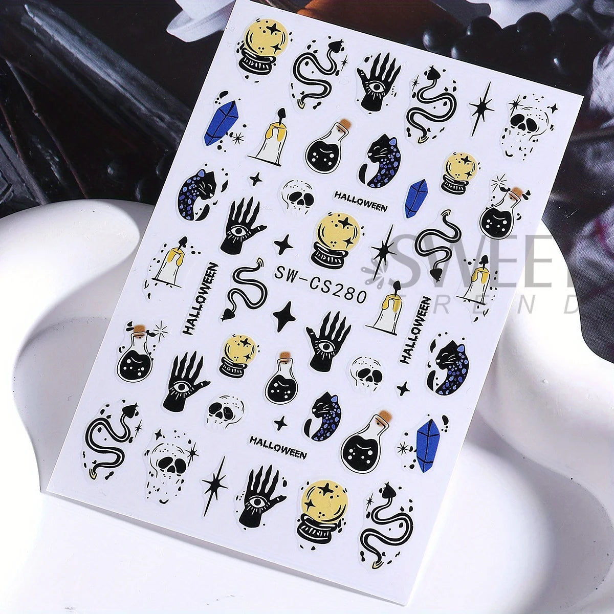 Halloween Nail Art Decals – Black Cat & Skull Stickers 4pcs Nail Art Decals PLUSH