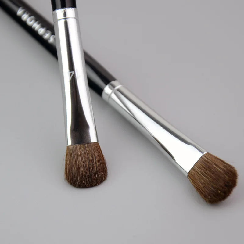 SEP #14 Pro Eyeshadow Blending Brush – Soft Goat Hair & Wood Handle Eyeshadow Makeup Brush PLUSH