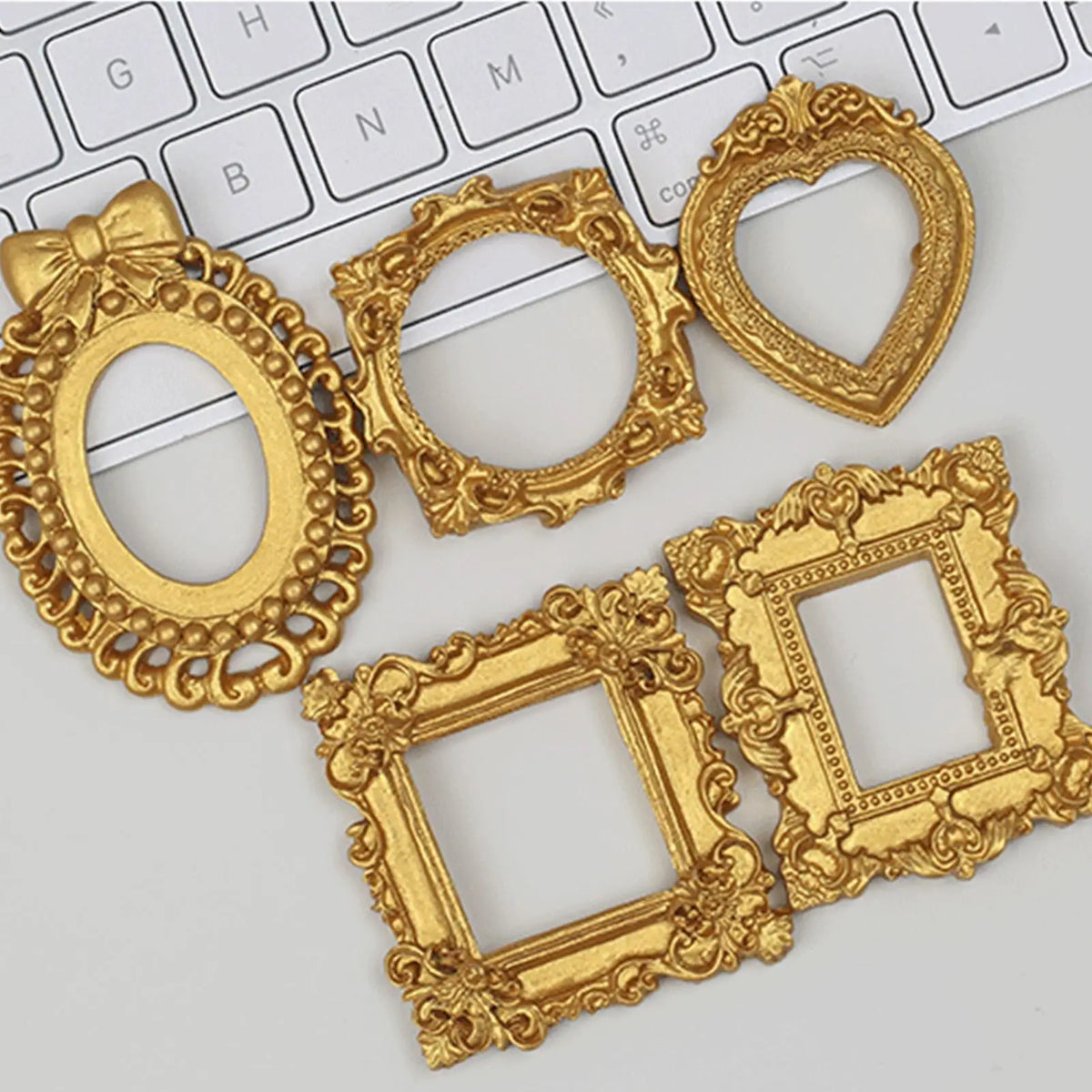 Mini Baroque Gold Resin Picture Frames Set of 5 | Desk Décor Mini Picture Frames PLUSH