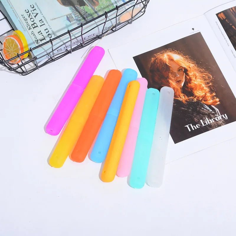 Candy Color Frosted Toothbrush Travel Case – Dustproof Box Toothbrush Travel Case PLUSH Random color 1PC