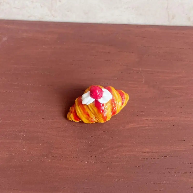 Miniature Dollhouse Berry Ice Cream Toast Model – DIY Accessory Dollhouse Accessory PLUSH A4