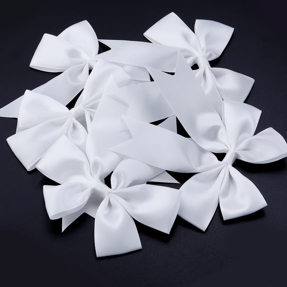 4pcs Satin Swallowtail Bows – DIY Jewelry & Hair Accessories Satin Hair Bows PLUSH white 12x13cm