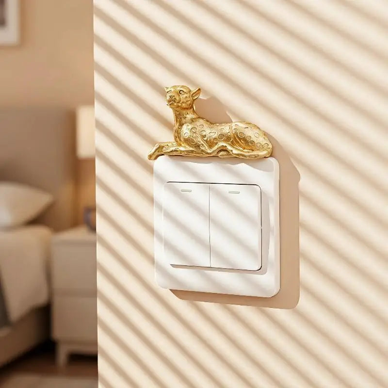 Leopard Resin Light Switch Decoration – Self-Adhesive Wall Decor Wall Switch Decor PLUSH