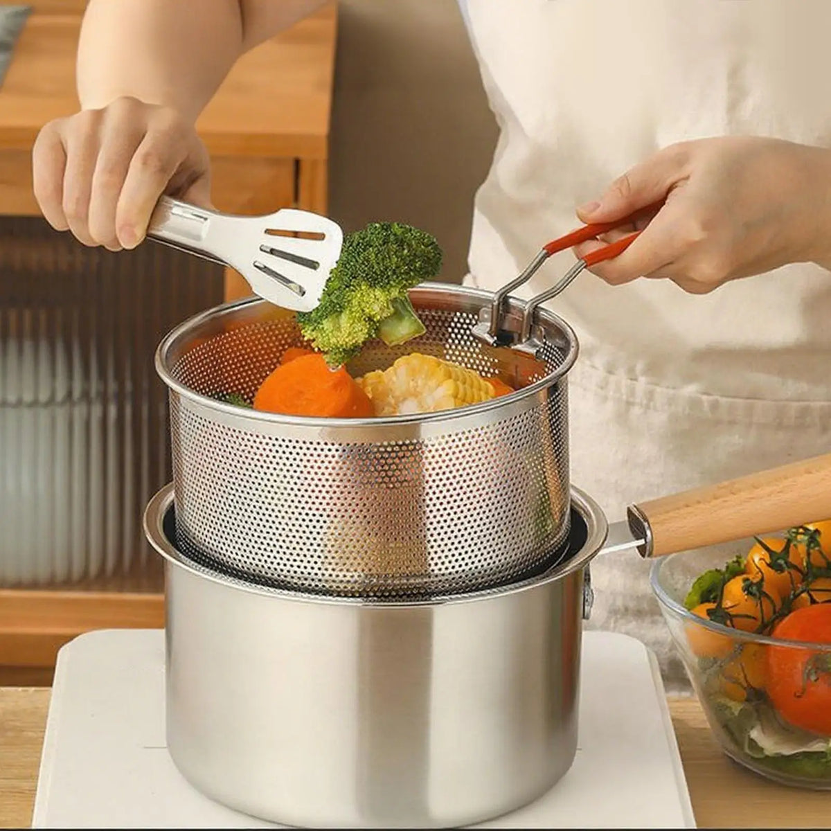 Stainless Steel Deep Fryer Pot with Basket & Lid | 18cm Deep Fryer Pot PLUSH
