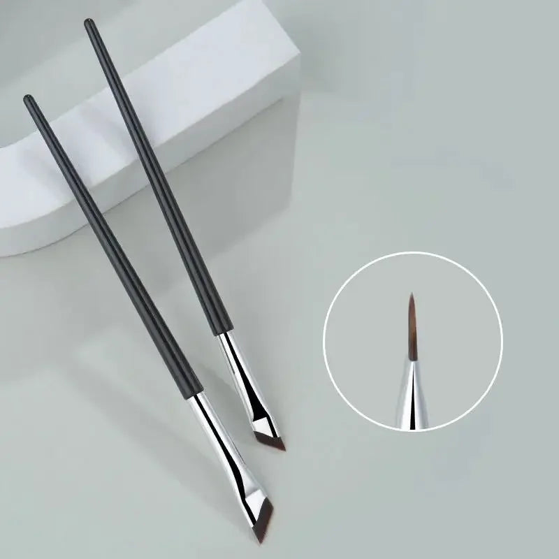 Blade Eyeliner & Eyebrow Brush – Ultra Thin Angle Detail Makeup Detail Brush PLUSH