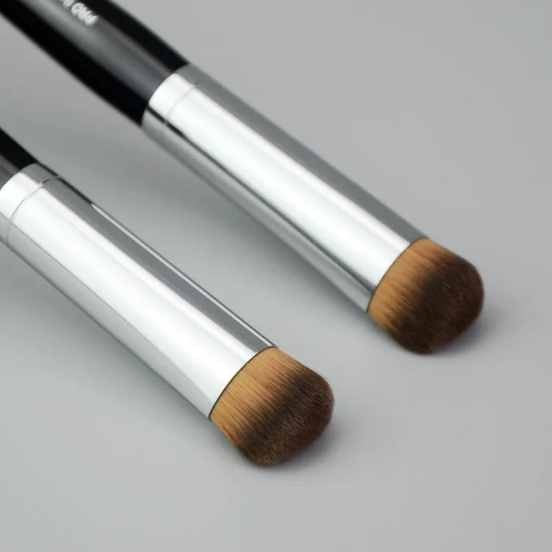 Pro Precision Makeup Brush #67 – Foundation & Concealer Makeup Brush PLUSH
