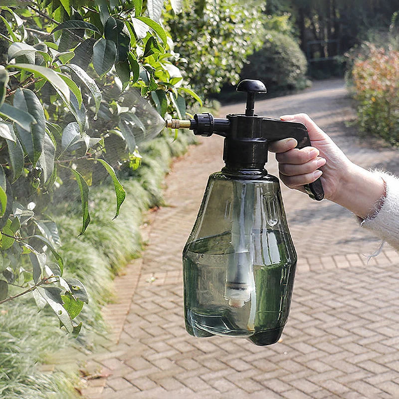 1.5L Hand Pressure Garden Sprayer – 2-in-1 Pump Bottle Garden Pump Sprayer PLUSH