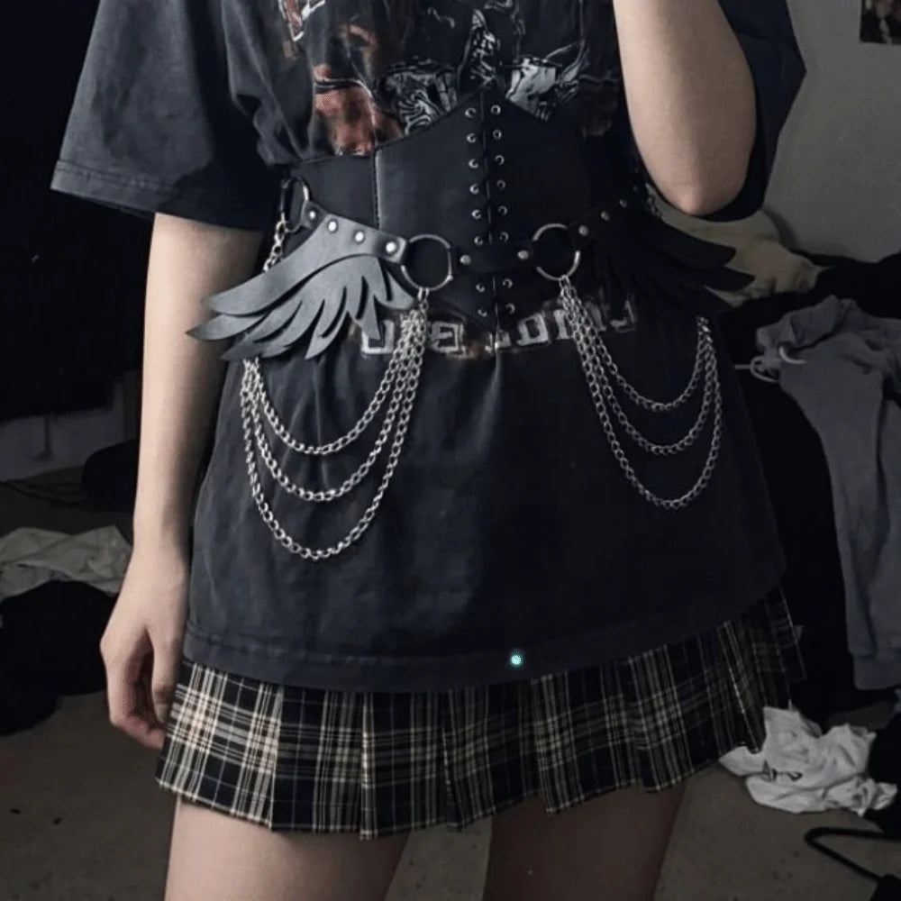 Y2K Punk PU Leather Wing Rivet Belt – Metal Studs & Chain Punk Fashion Belt PLUSH