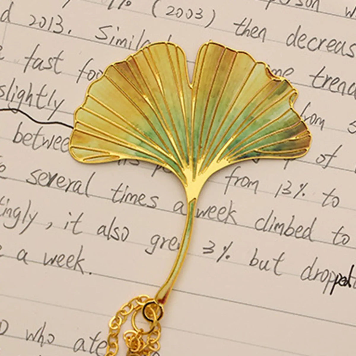 Metal Leaf Bookmark with Chain Pendant – Maple & Clover Metal Bookmark PLUSH