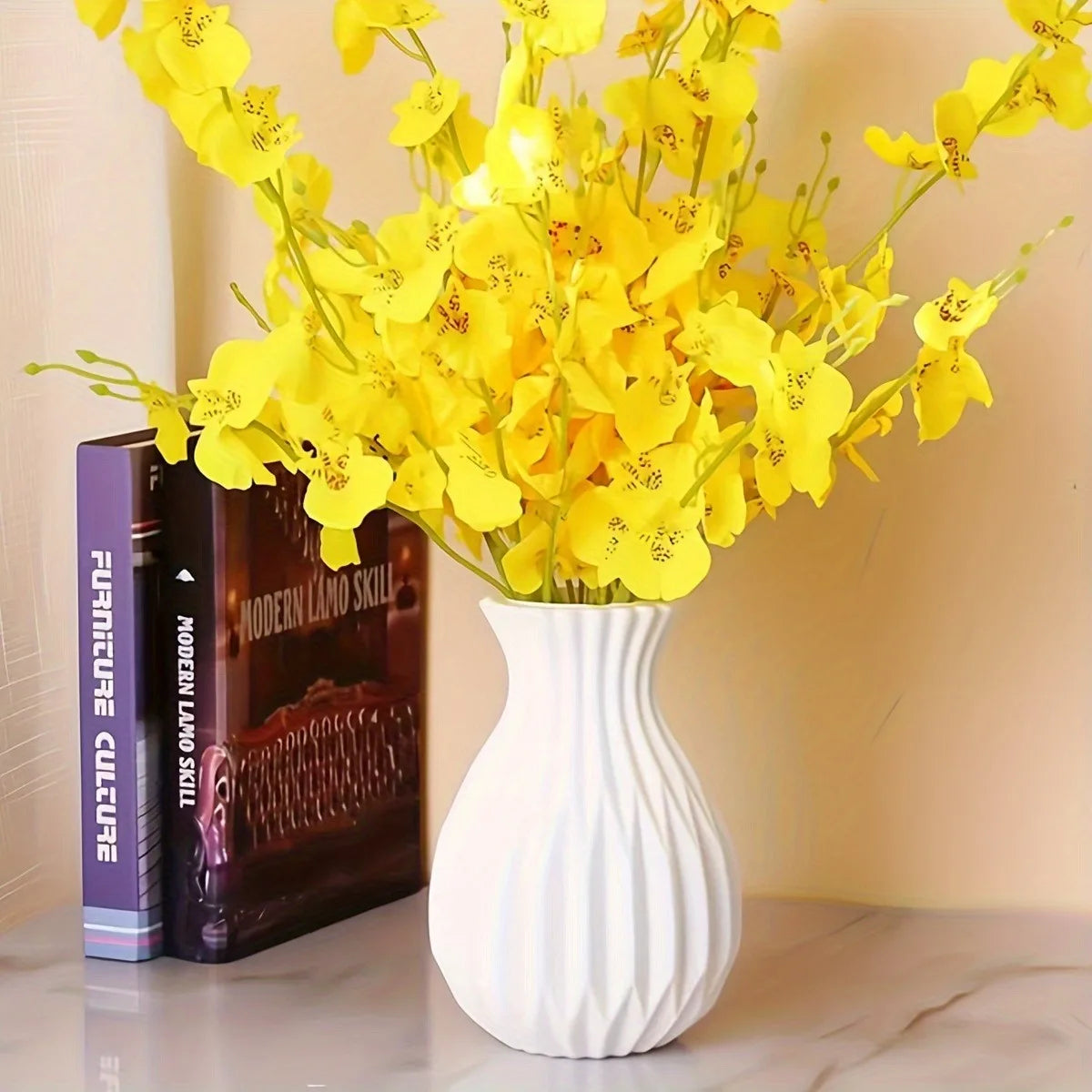 Nordic White Plastic Flower Vase – Modern Home Decor Planter Decorative Vase PLUSH
