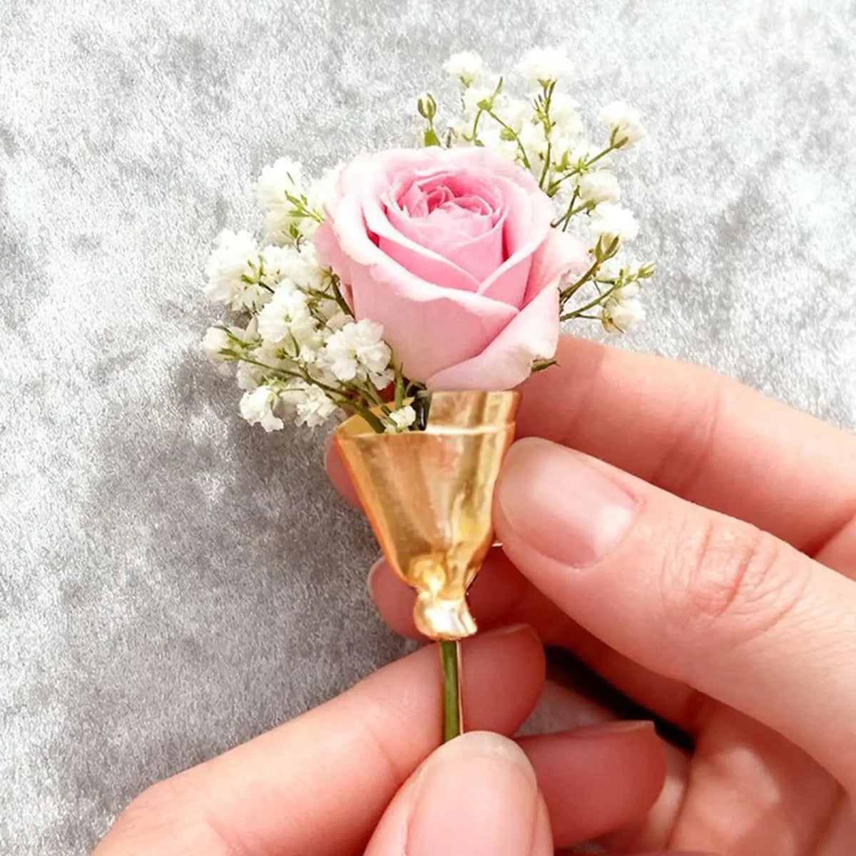 Wearable Flower Vase Brooch – Floral Lapel Pin for Women & Men Floral Brooch Pin PLUSH