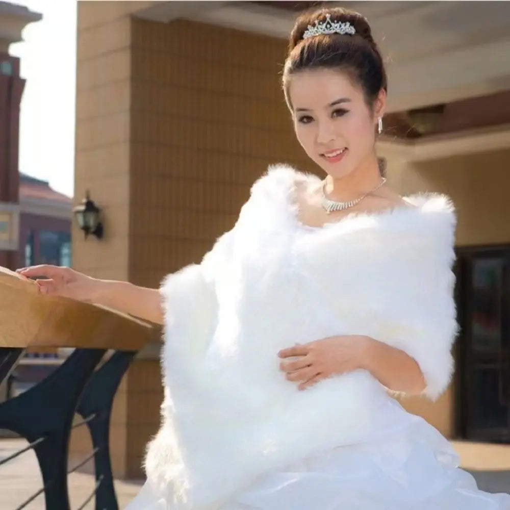 Luxury Faux Fur Bridal Shawl | White Wedding Wrap 175cm Bridal Fur Shawl PLUSH