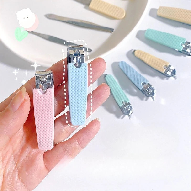 Silicone Sleeve Nail Clipper Anti-Drop Stainless Steel Green Nail Clipper PLUSH