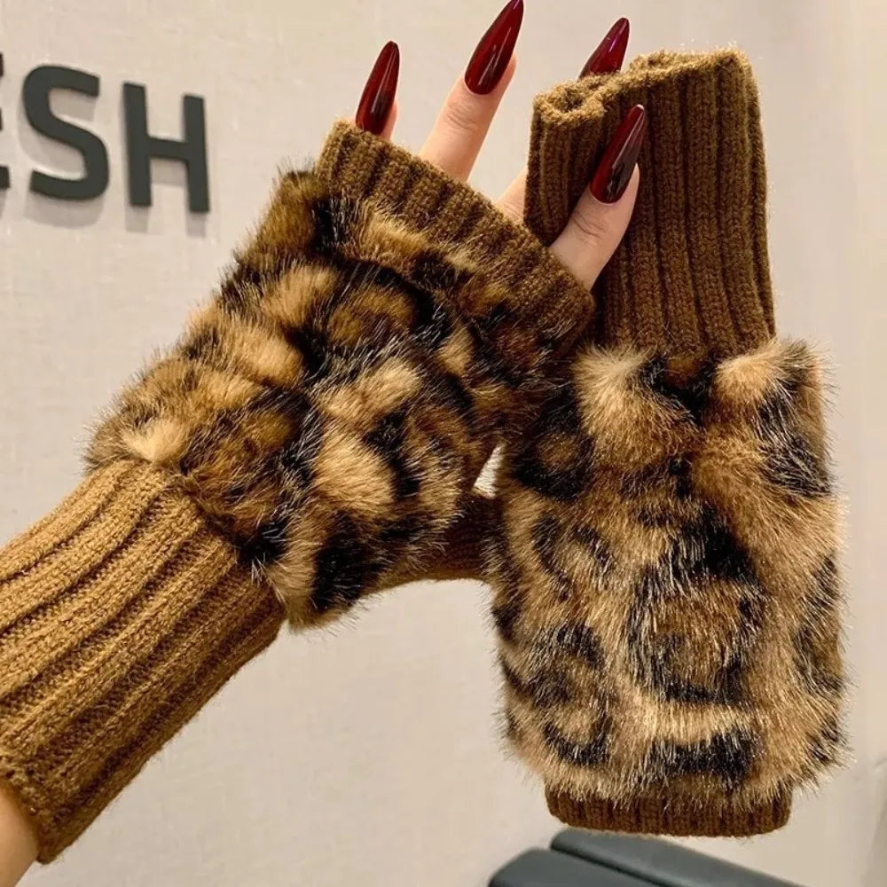 Women's Leopard Fingerless Gloves – Soft Plush Knit Half-Finger Fingerless Knit Gloves PLUSH