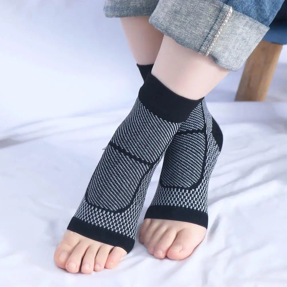 Ankle Brace Compression Sleeve – Nylon Spandex Foot Support Ankle Compression Sleeve PLUSH