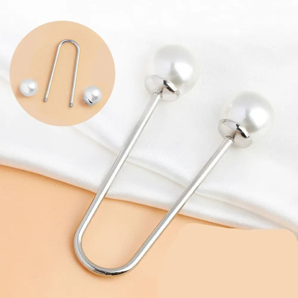 U-Shape Double Head Bead Brooch – Zinc Alloy DIY Accessory Fashion Brooch Pin PLUSH silver-b