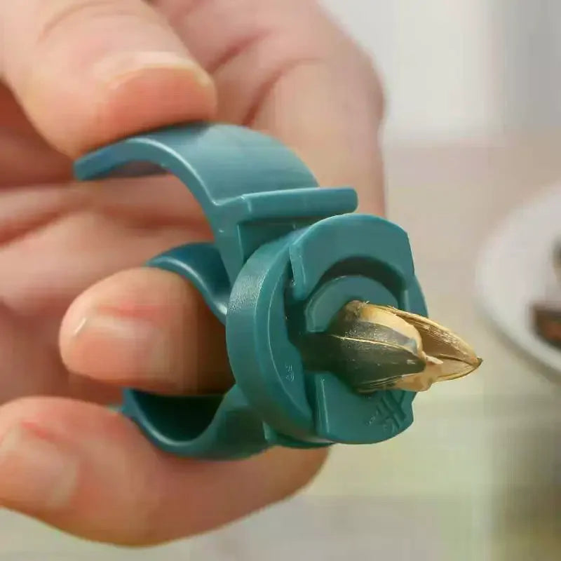 Sunflower Seed Shelling Pliers – Portable Easy Snack Opener Seed Shelling Tool PLUSH