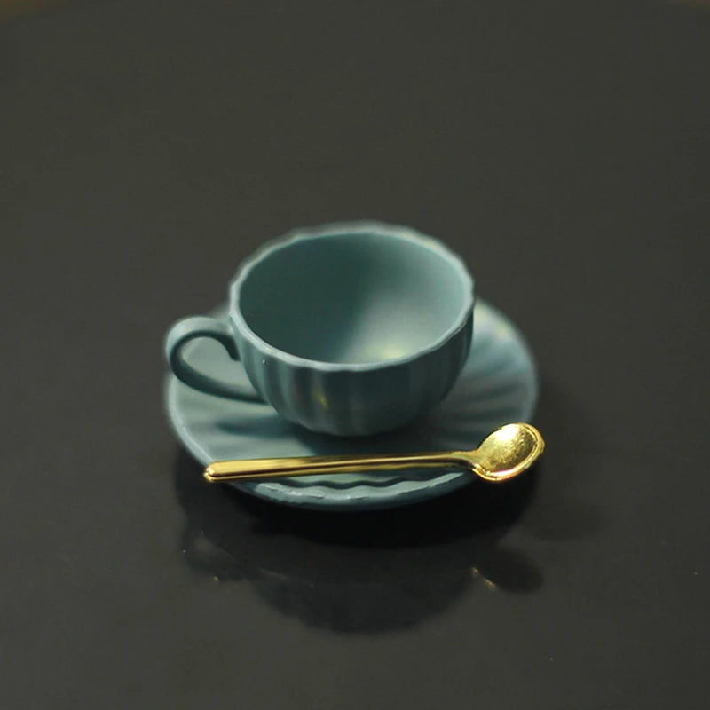 1:12 Dollhouse Mini Coffee Cup Saucer & Spoon Set – 3pcs Dollhouse Miniature Set PLUSH Blue