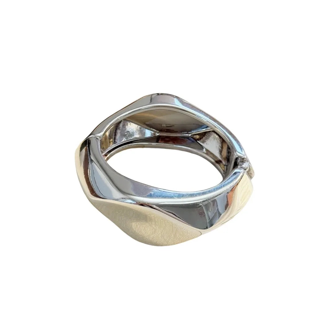 Irregular Acrylic Cuff Bangles – Colorful Vintage Open Design Acrylic Cuff Bangle PLUSH Silver