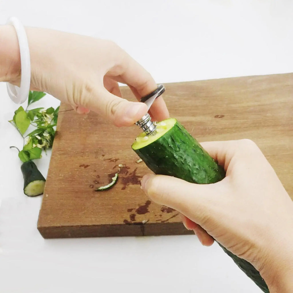 Spiral Vegetable Cutter – Portable Spiralizer for Potato & Veggies Vegetable Spiralizer PLUSH