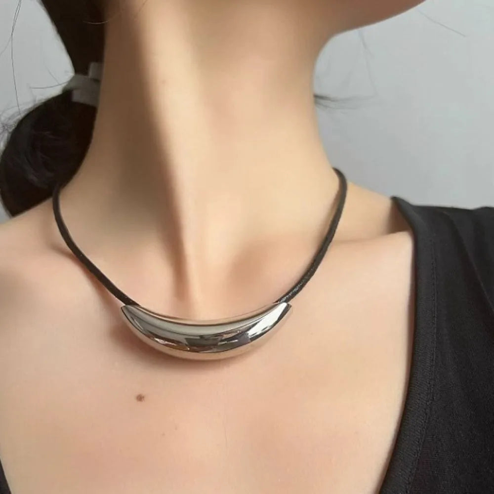 Titanium Steel Heart Magnetic Choker Necklace for Women Choker Necklace PLUSH