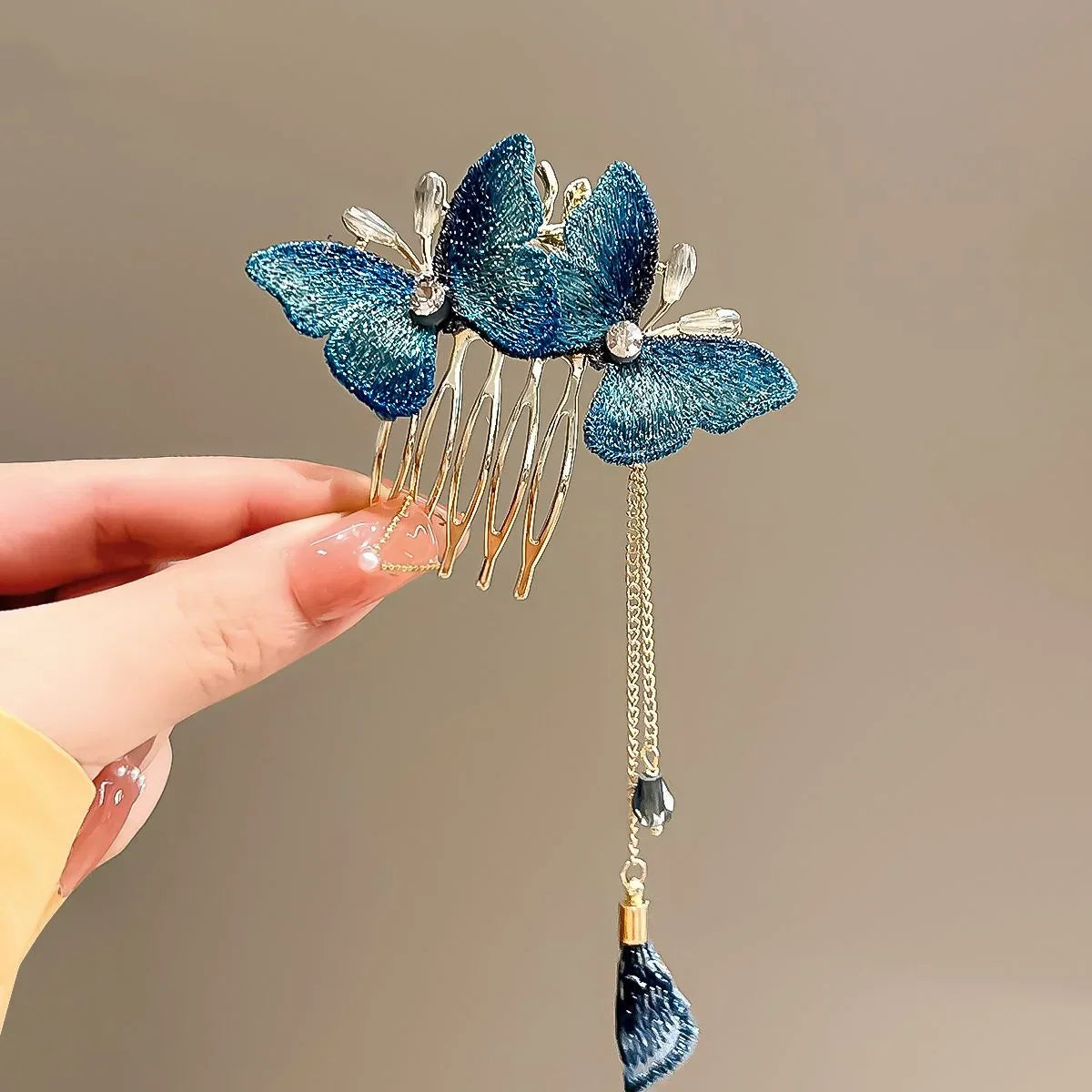 Vintage Fan Tassel Insert Comb Clip – Elegant Hair Pin Tassel Hair Clip PLUSH butterfly