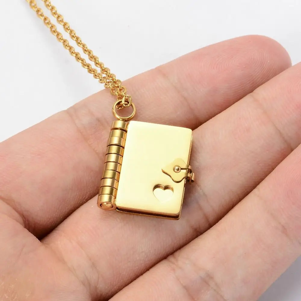 Heart Book Locket Necklace – Waterproof Couple Pendant Gift Locket Pendant Necklace PLUSH