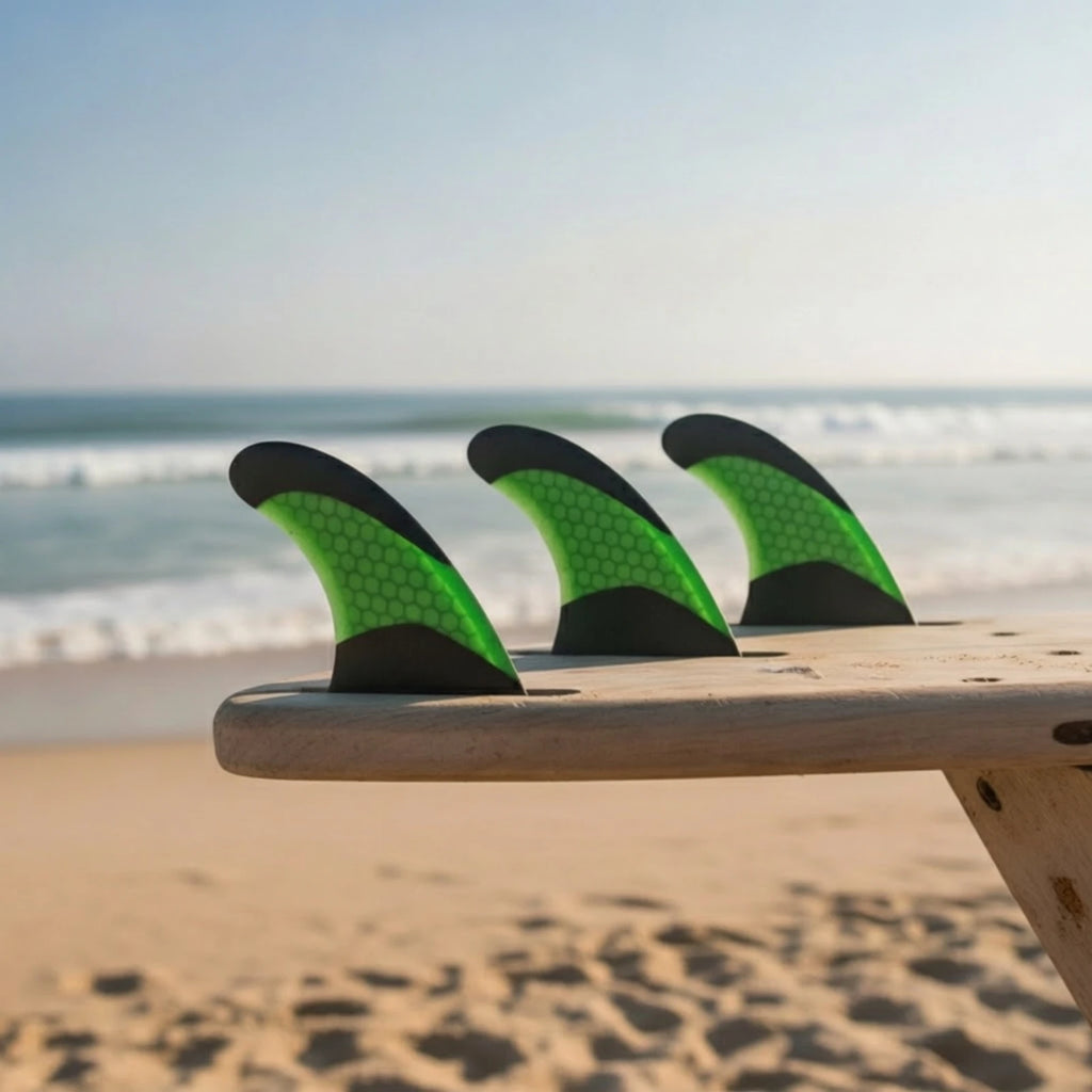 3-Piece Thruster Surfboard Fin Set | Composite Double-Tab Base Surfboard Fin Set PLUSH