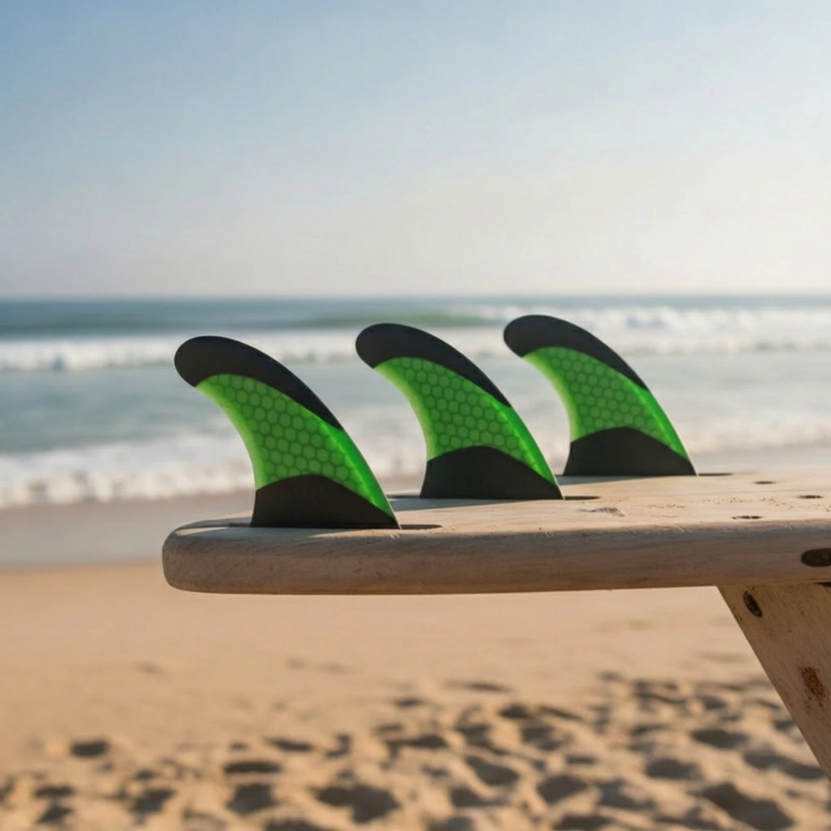 3-Piece Thruster Surfboard Fin Set | Composite Double-Tab Base Surfboard Fin Set PLUSH