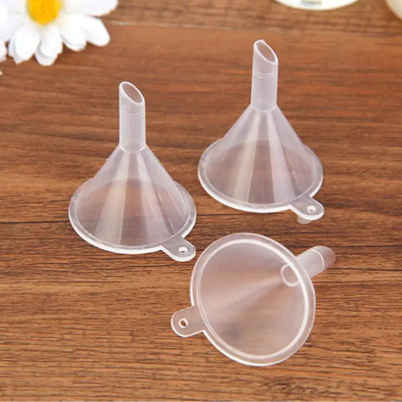 Mini Plastic Travel Funnels for Perfume & Liquid Filling | 1/5pcs Travel Funnels PLUSH