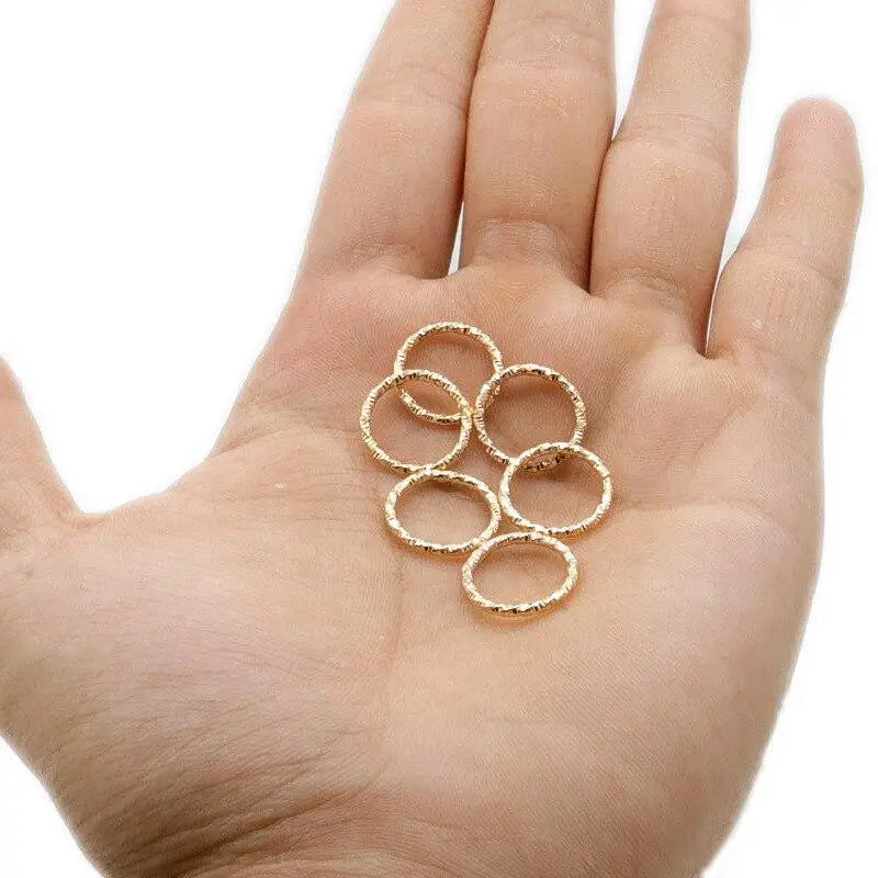 50pcs Metal Dreadlock Hair Rings Cuffs & 3D Charms – Silver Hair Styling Accessories PLUSH