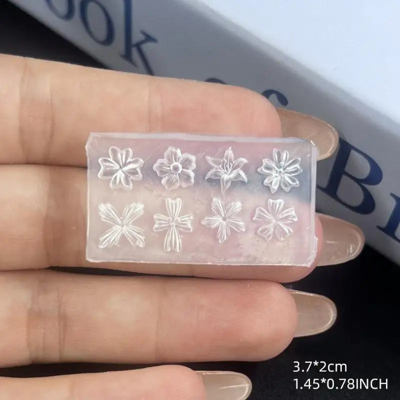Silicone 3D Flower Nail Art Mold – Reusable Petal Template Nail Art Mold PLUSH A1