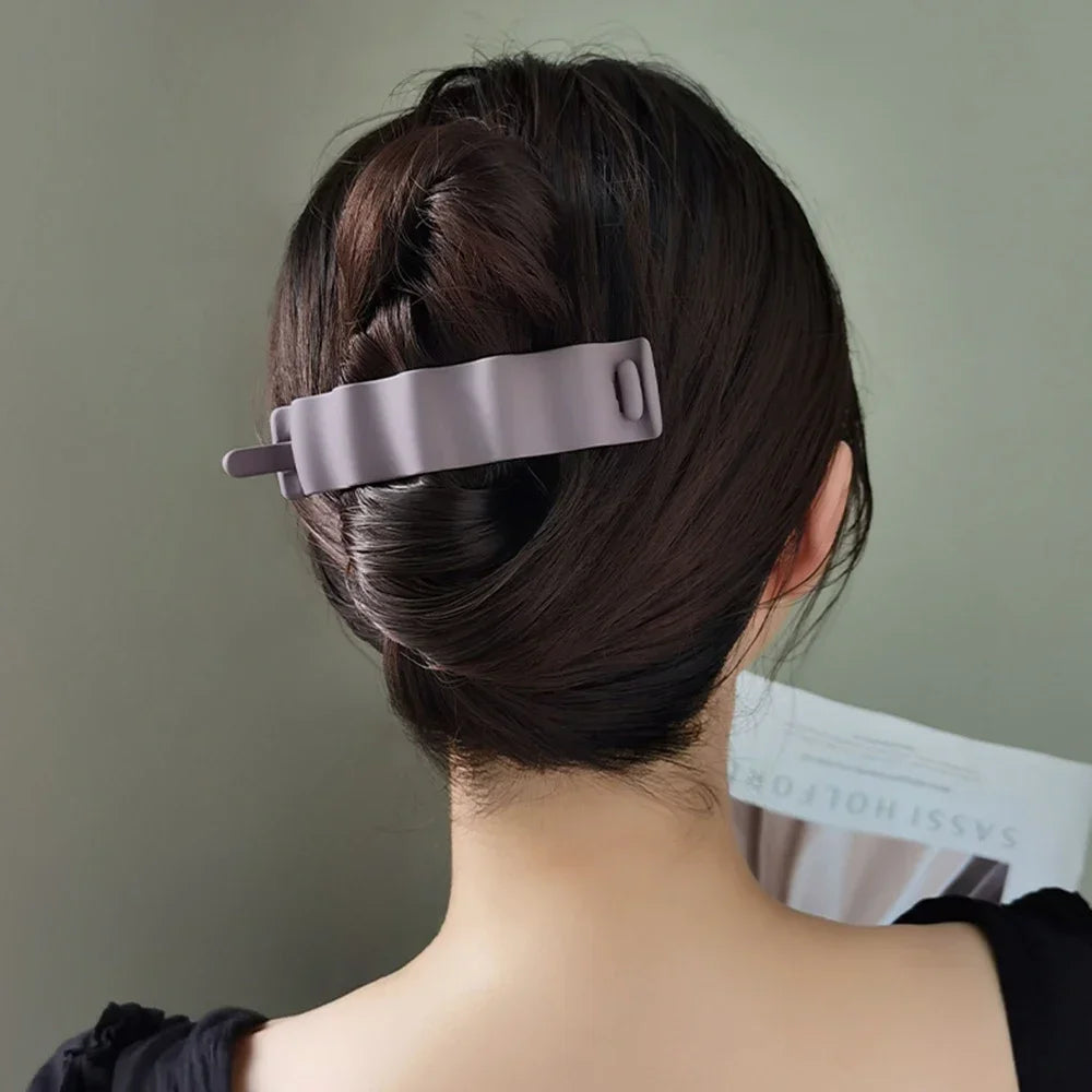 Acrylic Wave Banana Clip – Jelly Color Ponytail Twist Hairpin Banana Hair Clip PLUSH