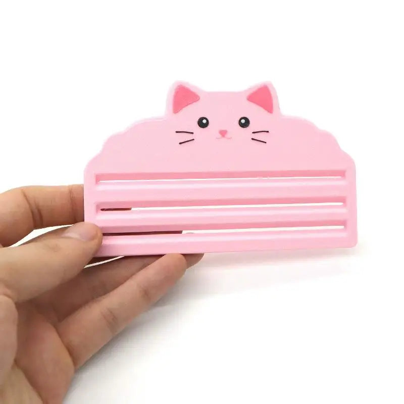 Cat Food Squeeze Feeder Spoon – Pet Treat Dispenser Tool Pet Treat Dispenser PLUSH