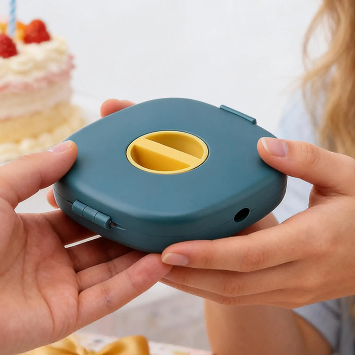 Rotating Cable Winder Box – Portable Wire & Cord Organizer Cable Organizer Box PLUSH