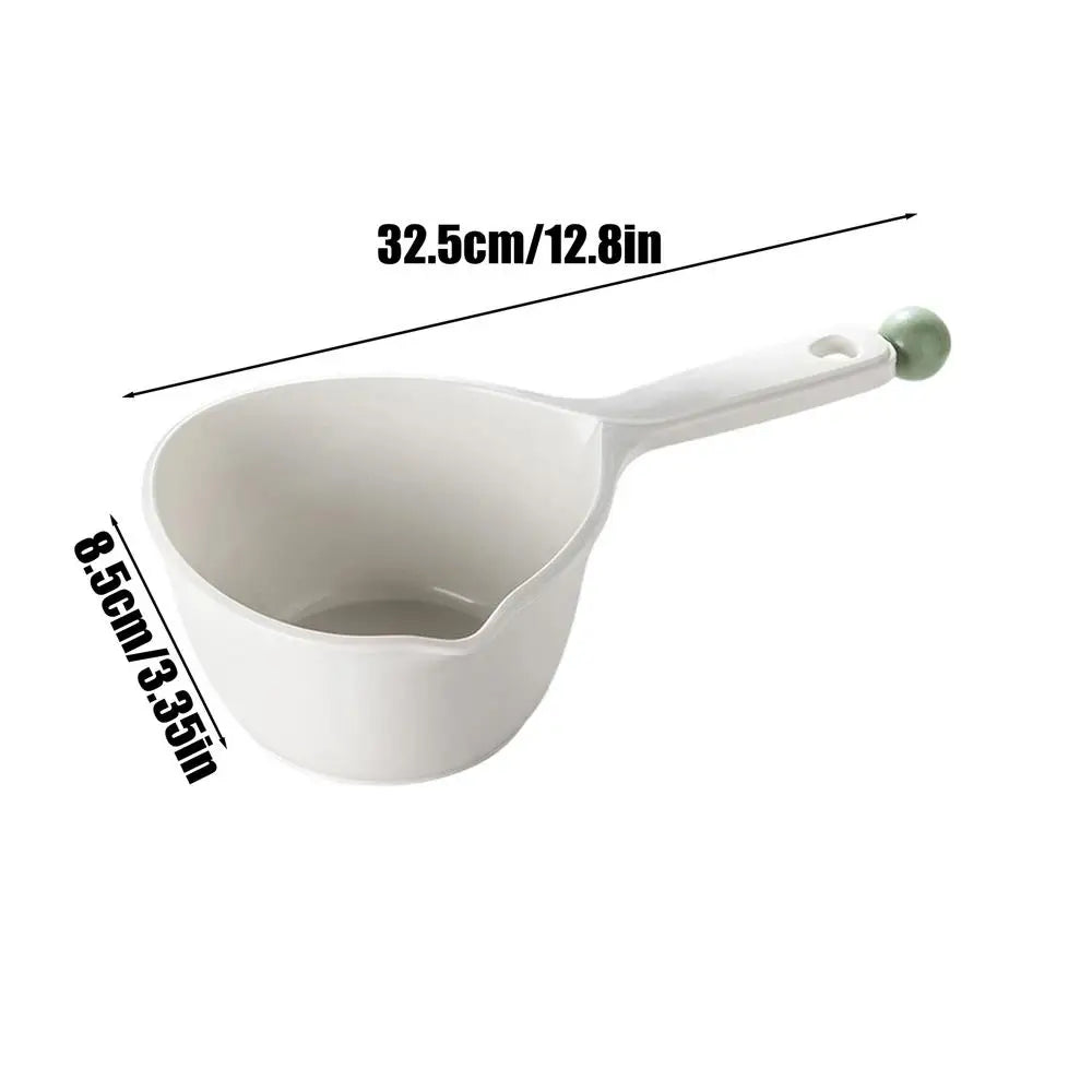 Plastic Water Ladle Bath Scoop – Multi-Use Water Dipper Bath Water Scoop PLUSH White
