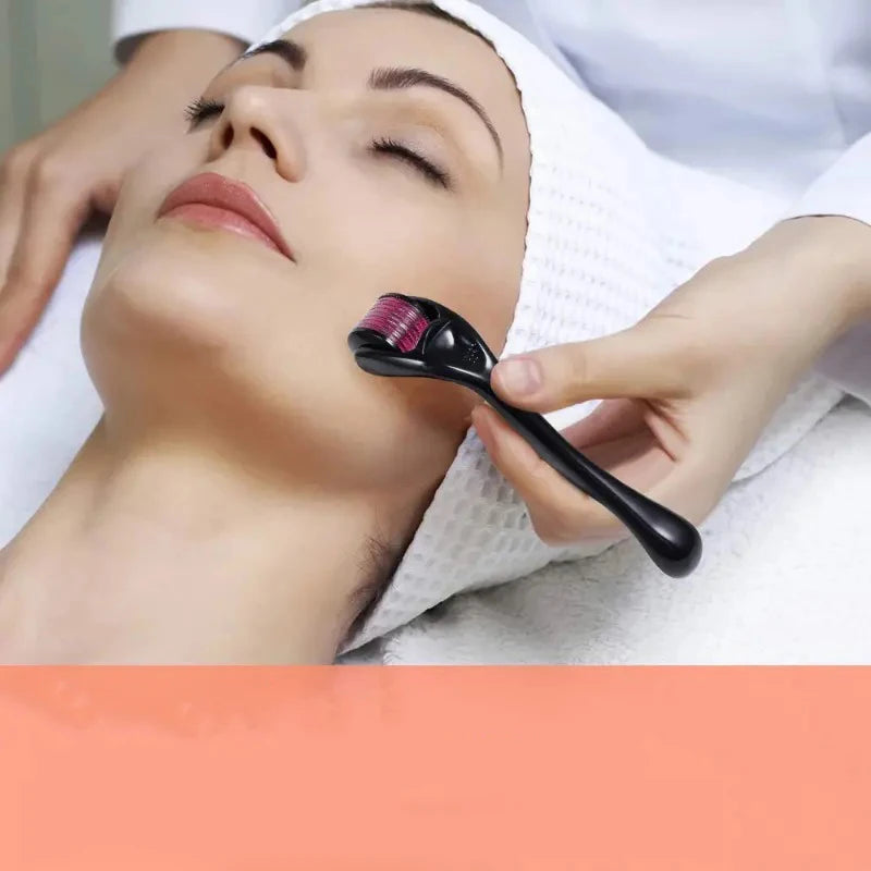 0.25mm Titanium Microneedle Roller – 540 Needles Facial Skincare Microneedle Roller PLUSH
