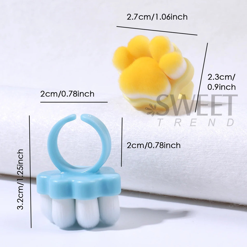 2pcs Cat Claw Finger Nail Brush – Soft Bristle Dust Removal Nail Cleaning Brush PLUSH