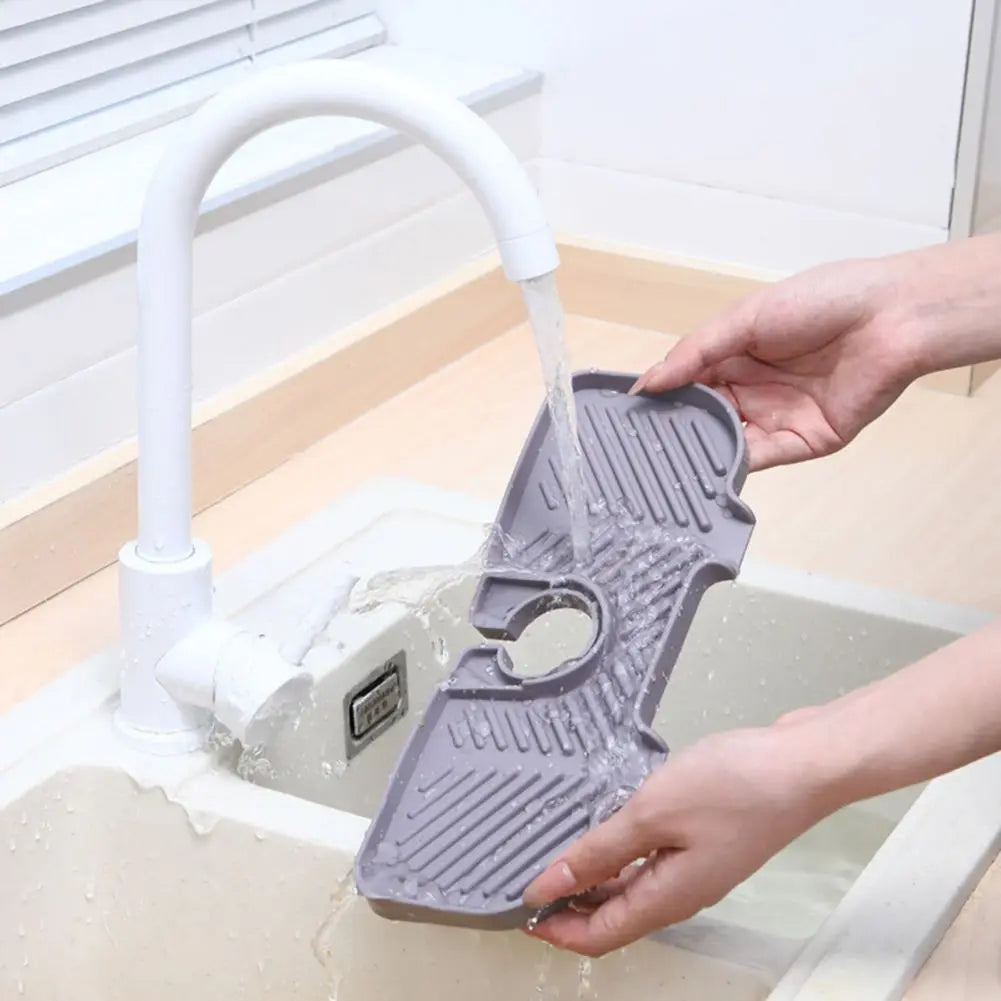 Silicone Self-Draining Soap Dish & Sponge Tray Organizer Soap Dish Organizer PLUSH