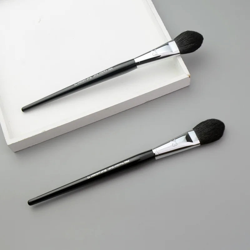 PLUSH No.73 Precision Flat Blush Brush – Soft Goat Hair Makeup Brush PLUSH
