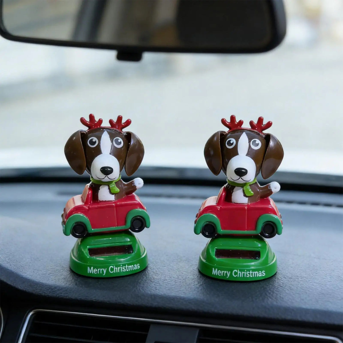 Solar Shaking Head Dog Car Dashboard Ornament Figurine Car Dashboard Ornament PLUSH
