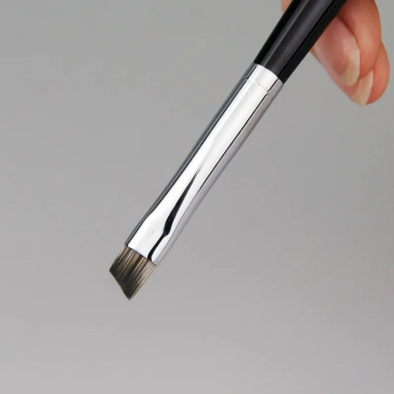 Bevel Eyebrow & Eyeliner Brush – Angled Synthetic Makeup Brush Eyebrow Makeup Brush PLUSH