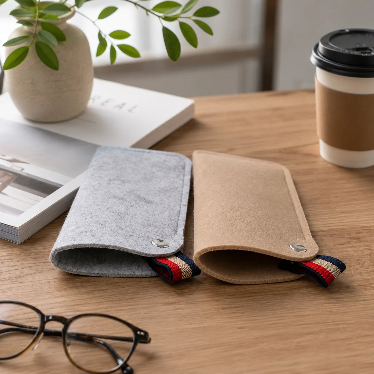 Soft Felt Glasses Bag – Portable Sunglasses Storage Pouch Glasses Storage Bag PLUSH
